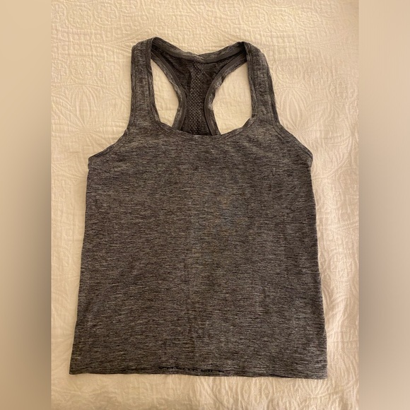 Lululemon swiftly tech tank - Picture 1 of 2